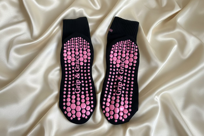 Non-Slip Pilates Grip Socks – Reformer Socks for Women